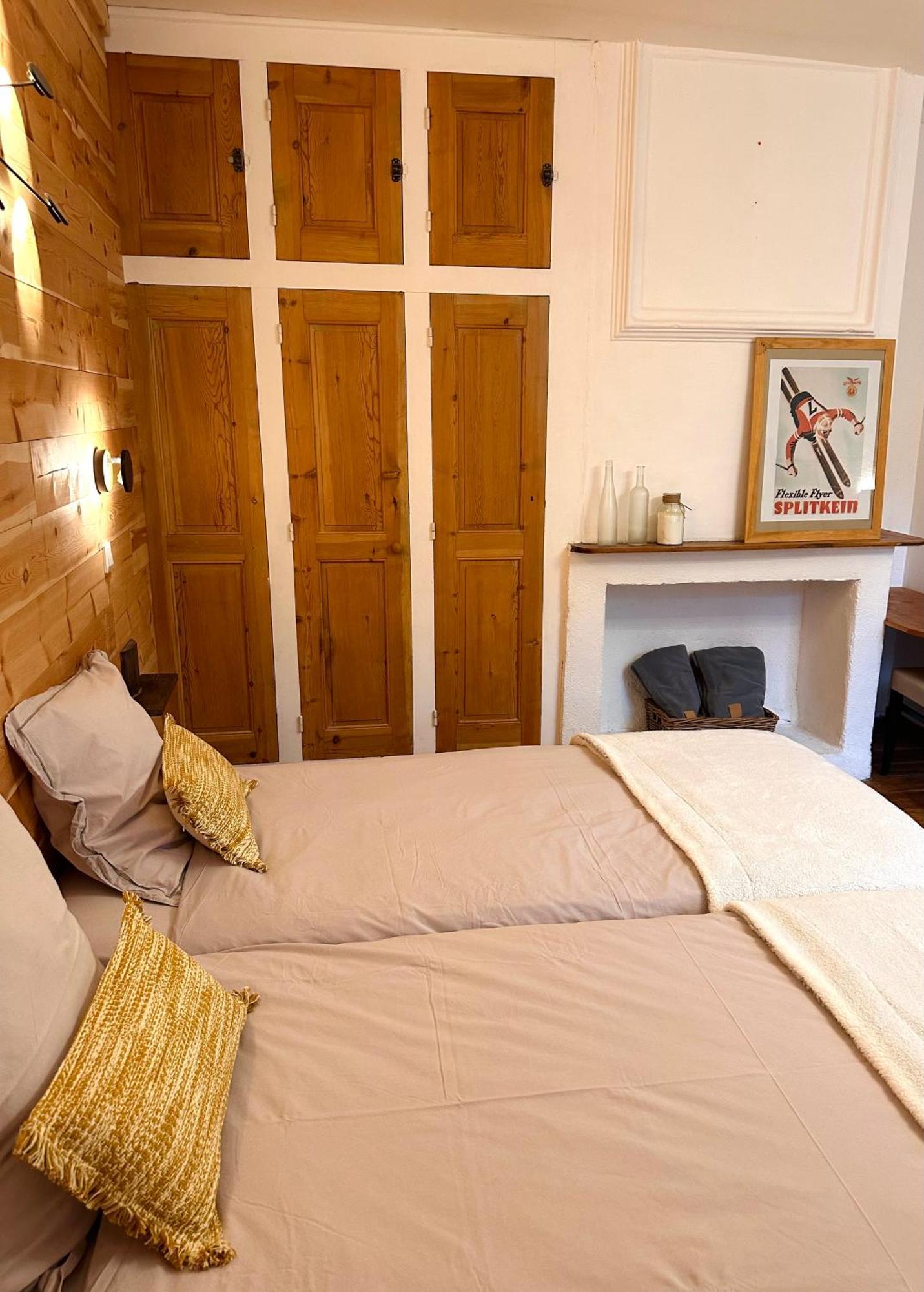Auberge Le Glacier Bleu Mont-Dauphin Room photo