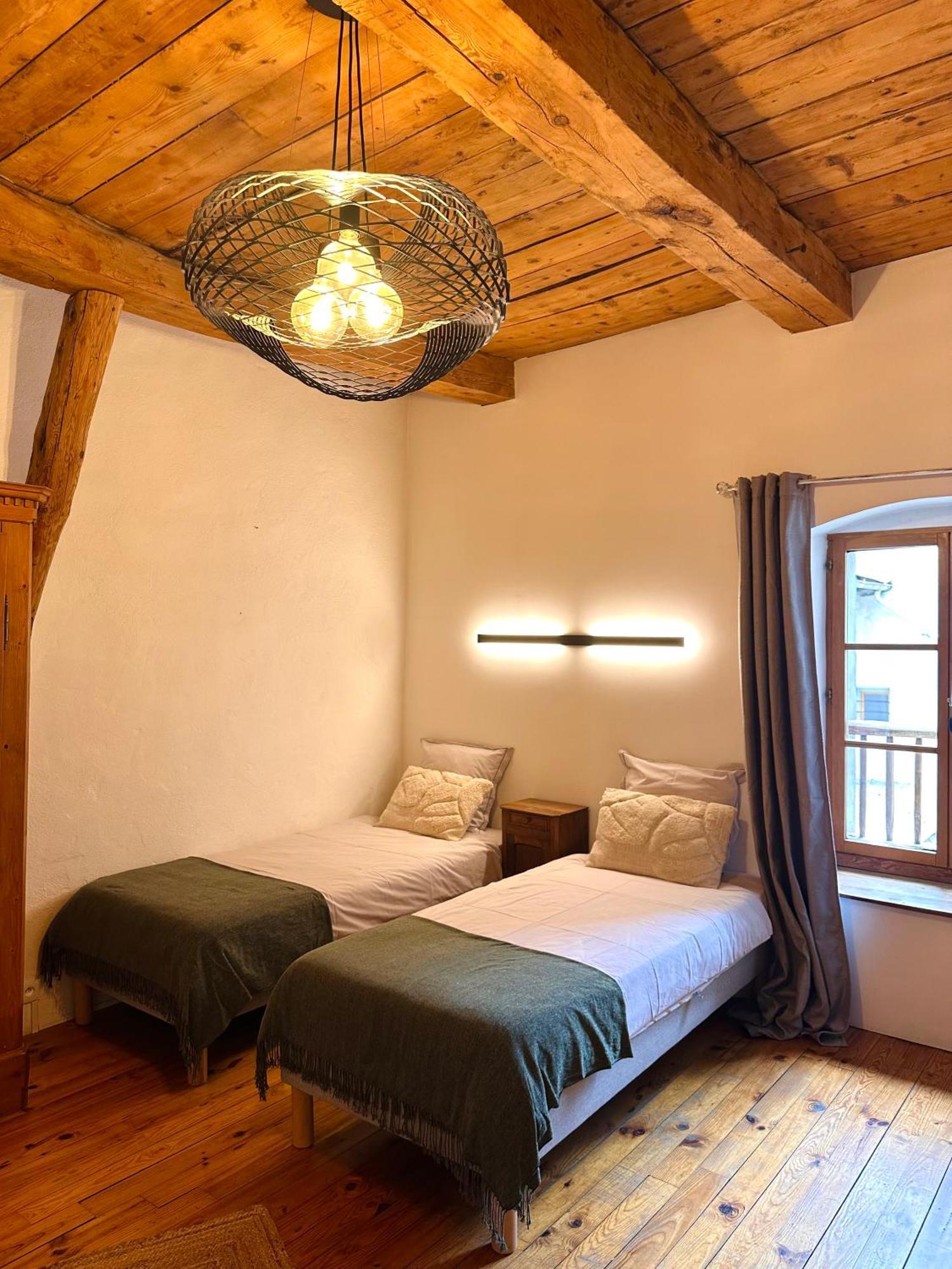 Auberge Le Glacier Bleu Mont-Dauphin Room photo